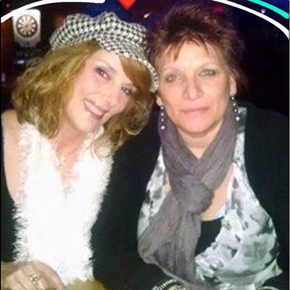 Meet your Posher, Pandora - Picture 4 of 4